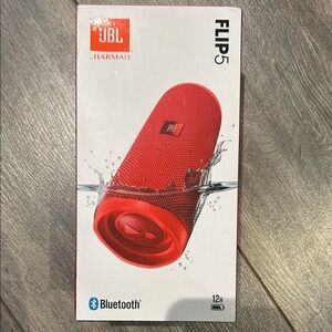 JBL Flip 5 Bold Red Speaker